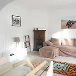 Wonderful Apartment In Historical Quartier Latin