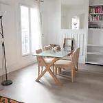 Wonderful Apartment In Historical Quartier Latin